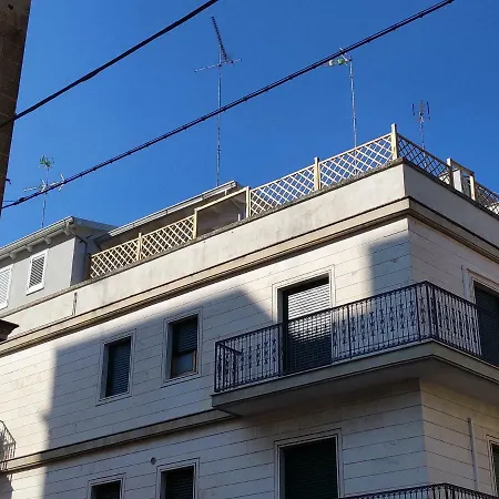 Attico Brunetti Feriehus *